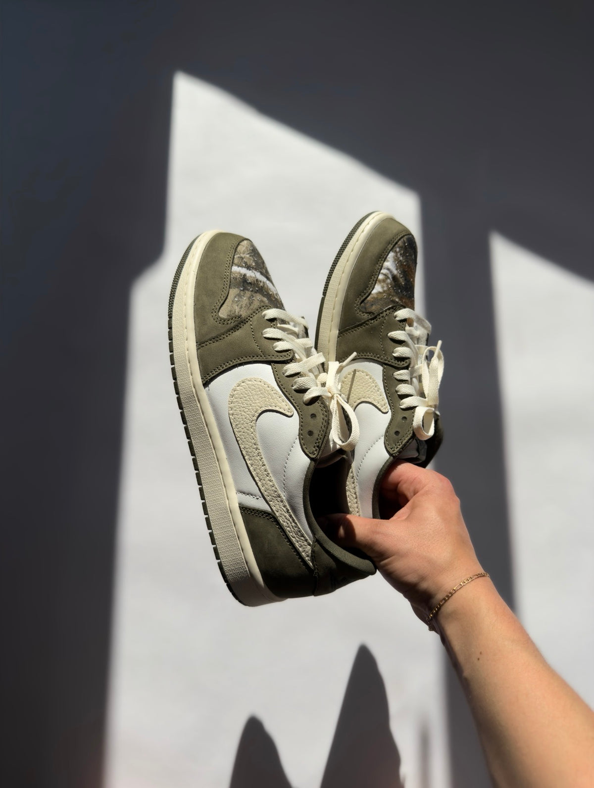 OLIVE TREE LOWS