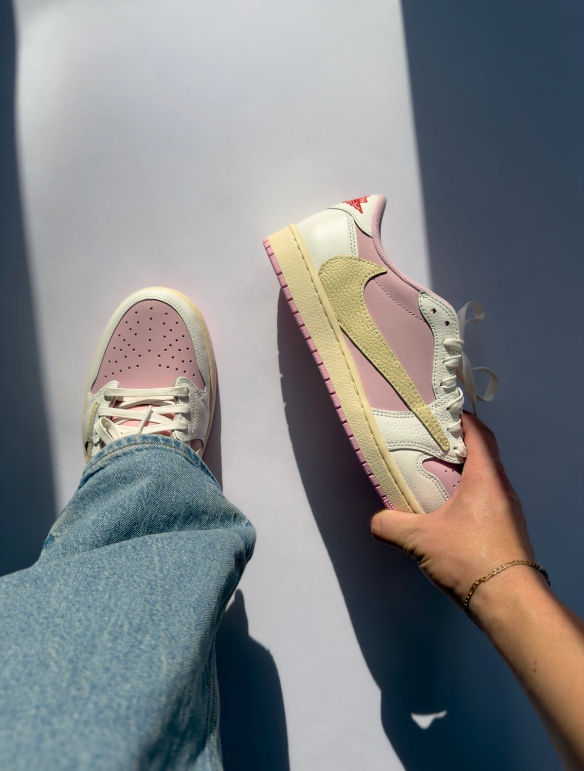 STRAWBERRY CREAMS