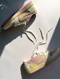 STRAWBERRY CREAMS