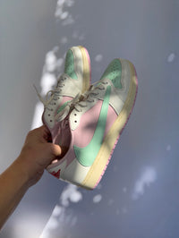 PINK MINTS